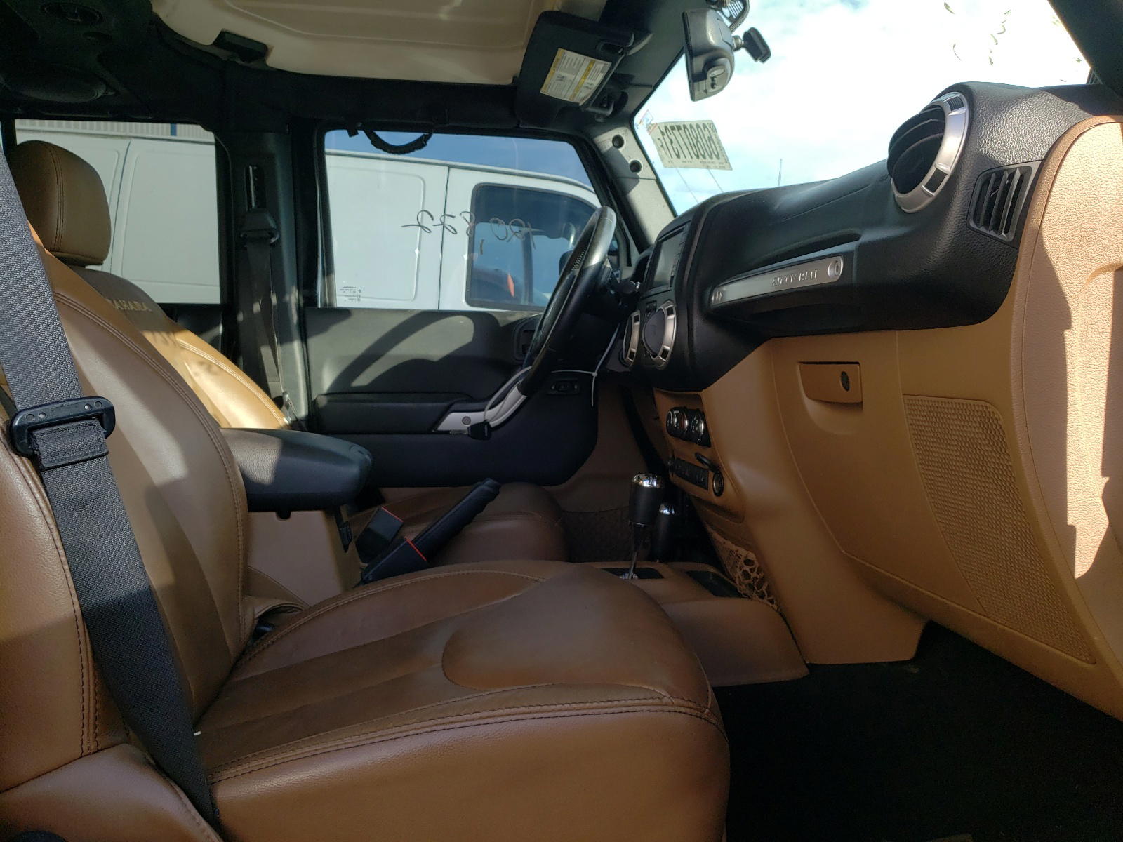 Photo 5 from auction – 2014 JEEP UK with VIN 1C4BJWEG0EL188541