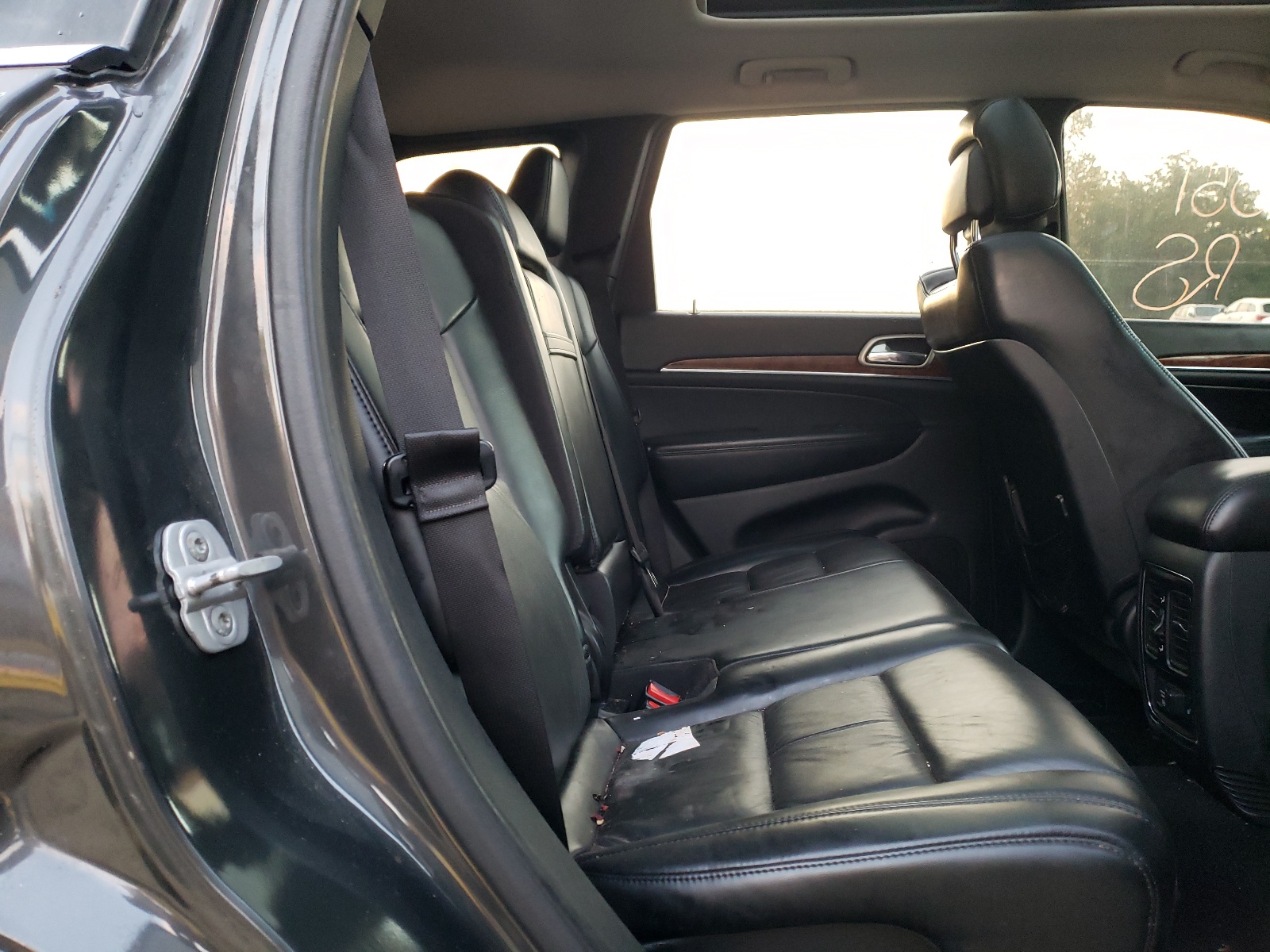 Photo 6 from auction – 2011 JEEP GRAND CHER with VIN 1J4RR5GG0BC580732