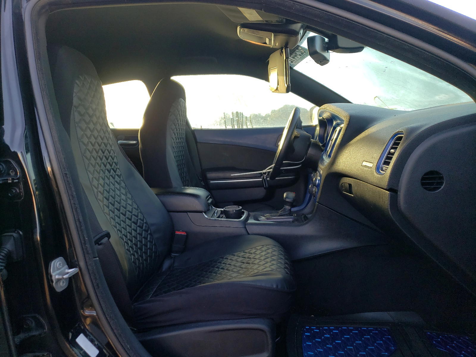 Photo 5 from auction – 2015 DODGE CHARGER SE with VIN 2C3CDXBG6FH716933
