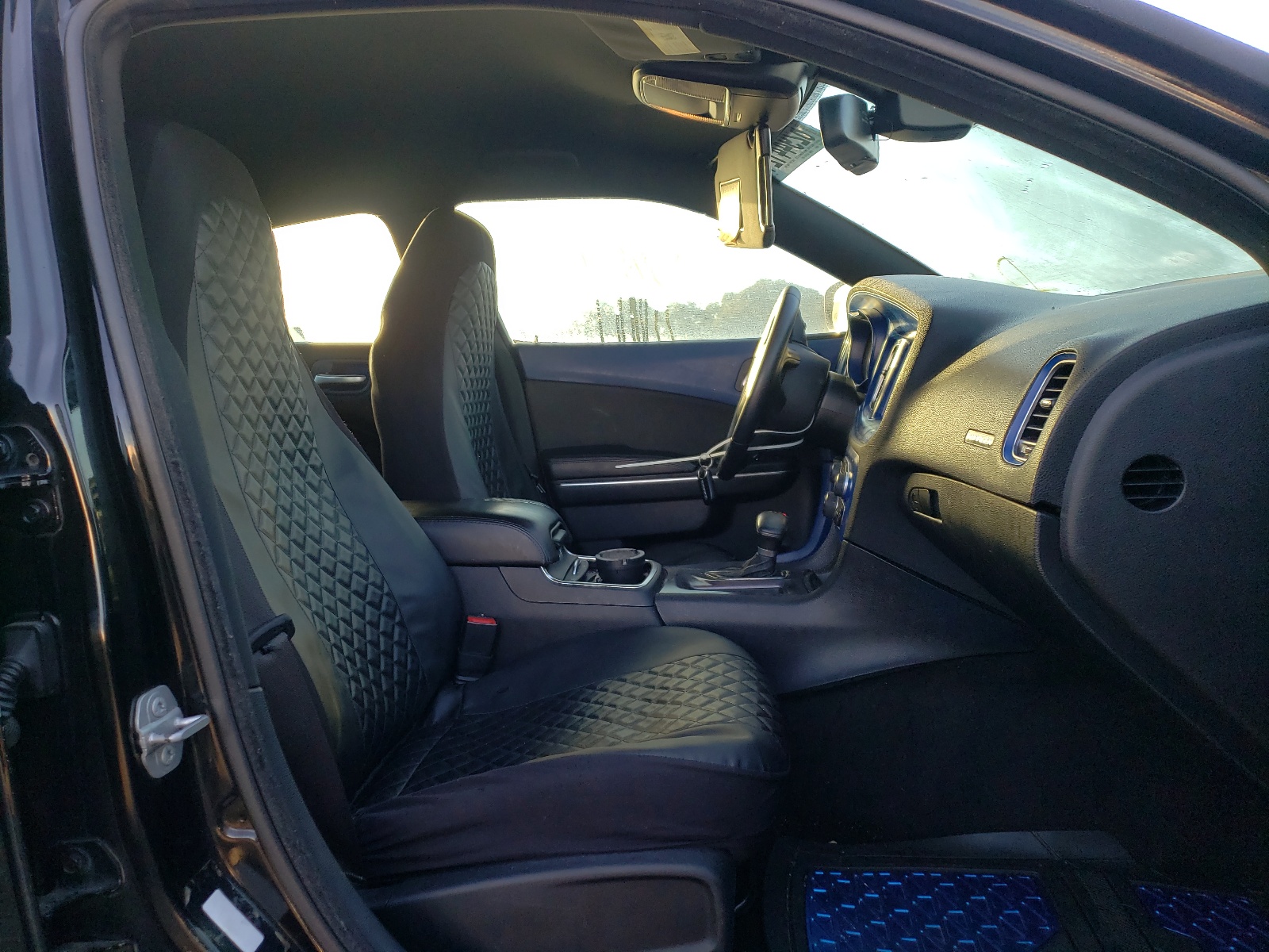 Zdjęcie 5 z aukcji – 2015 DODGE CHARGER SE z VIN 2C3CDXBG6FH716933