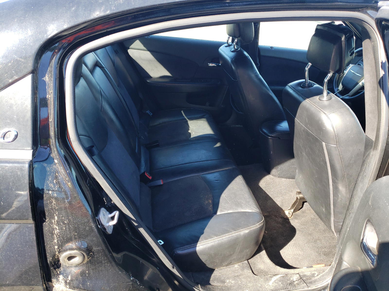 Photo 6 from auction – 2012 CHRYSLER 200 S with VIN 1C3CCBHG0CN277471