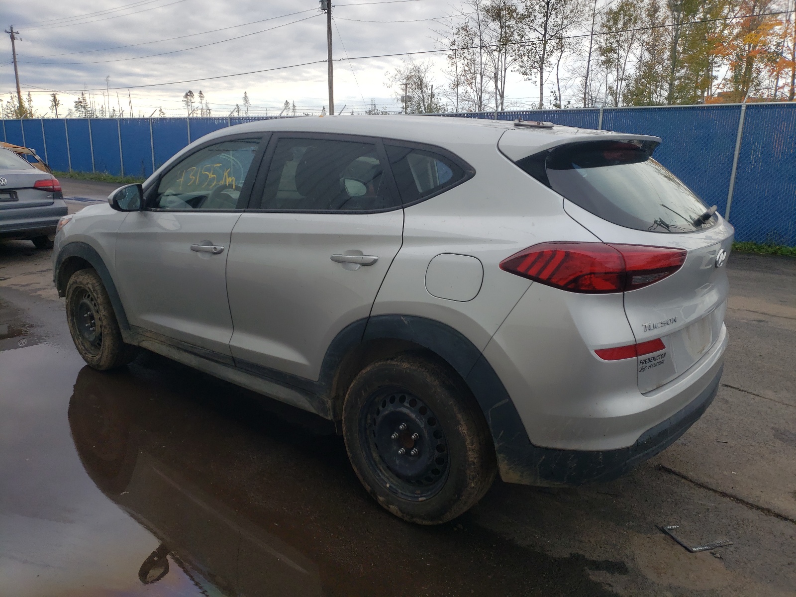 Photo 3 from auction – 2019 HYUNDAI TUCSON SE with VIN KM8J23A42KU044297