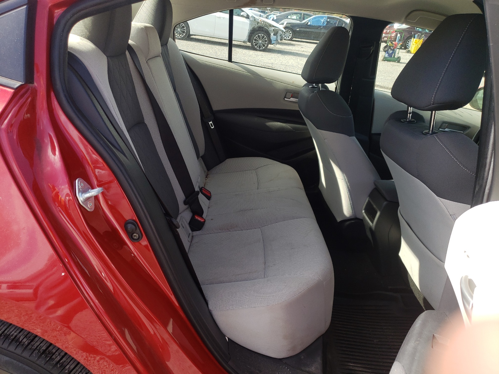 Photo 6 from auction – 2020 TOYOTA COROLLA LE with VIN JTDEPRAE4LJ080014