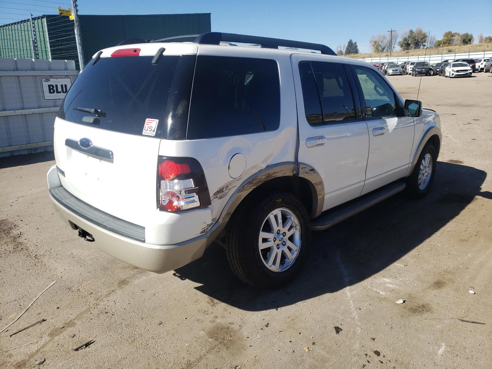 Photo 4 from auction – 2010 FORD EXPLORER E with VIN 1FMEU6EE0AUA19011