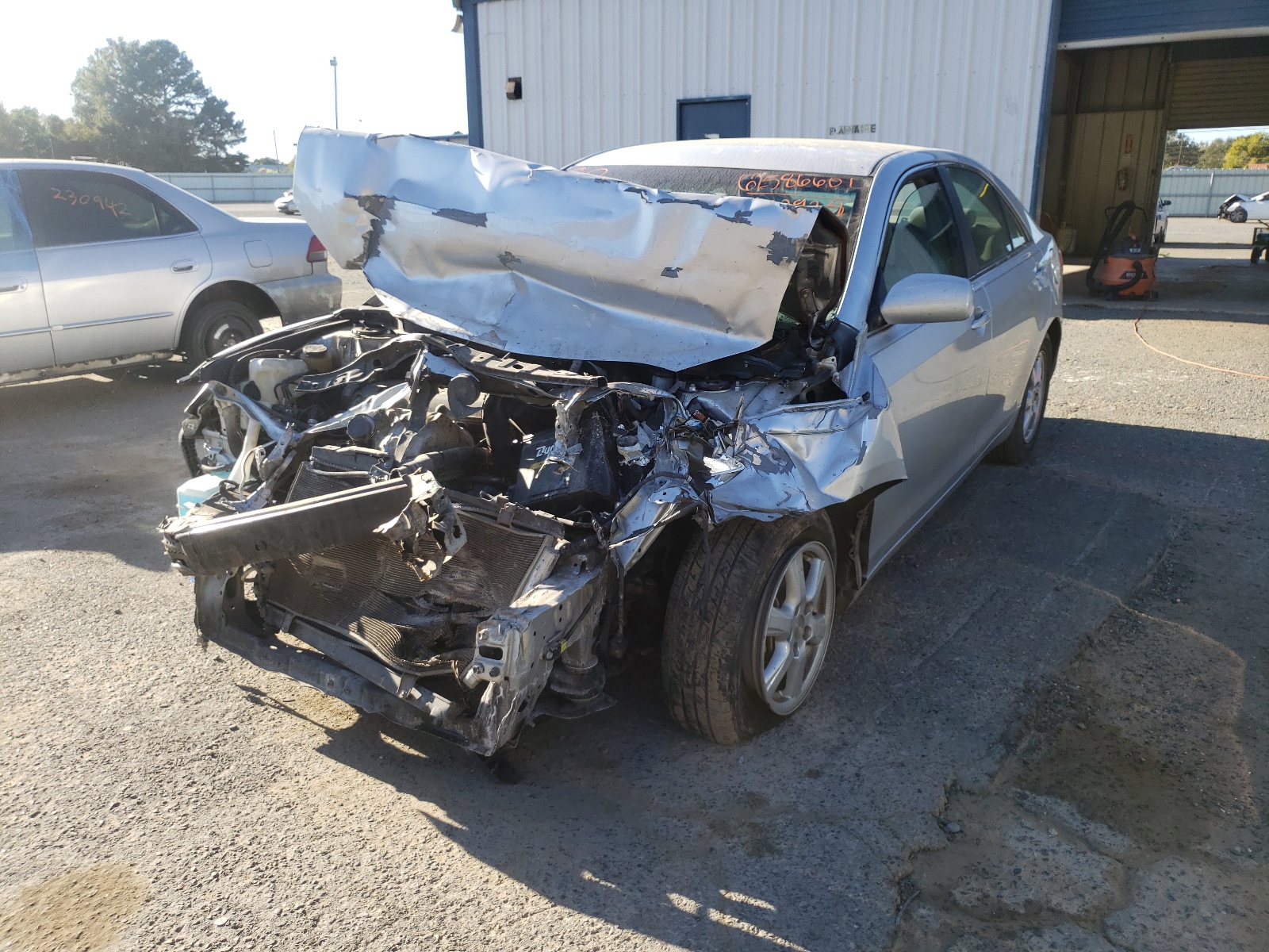 Photo 2 from auction – 2008 TOYOTA CAMRY CE with VIN 4T1BE46KX8U752928