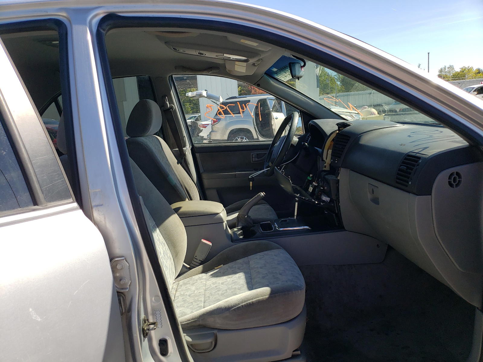 Photo 5 from auction – 2007 KIA SORENTO EX with VIN KNDJD736775714917