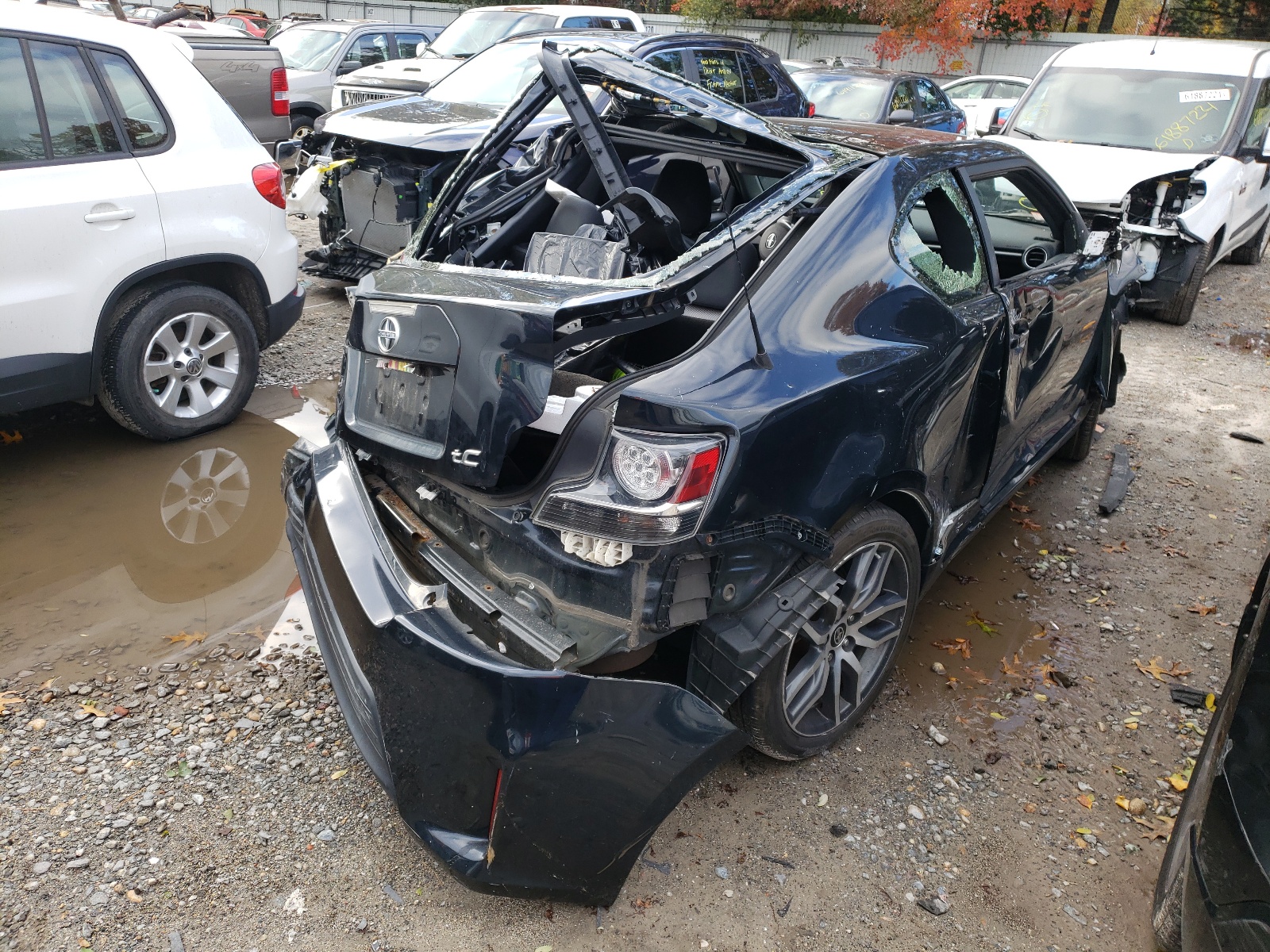 Photo 4 from auction – 2015 TOYOTA SCION TC with VIN JTKJF5C75FJ013282