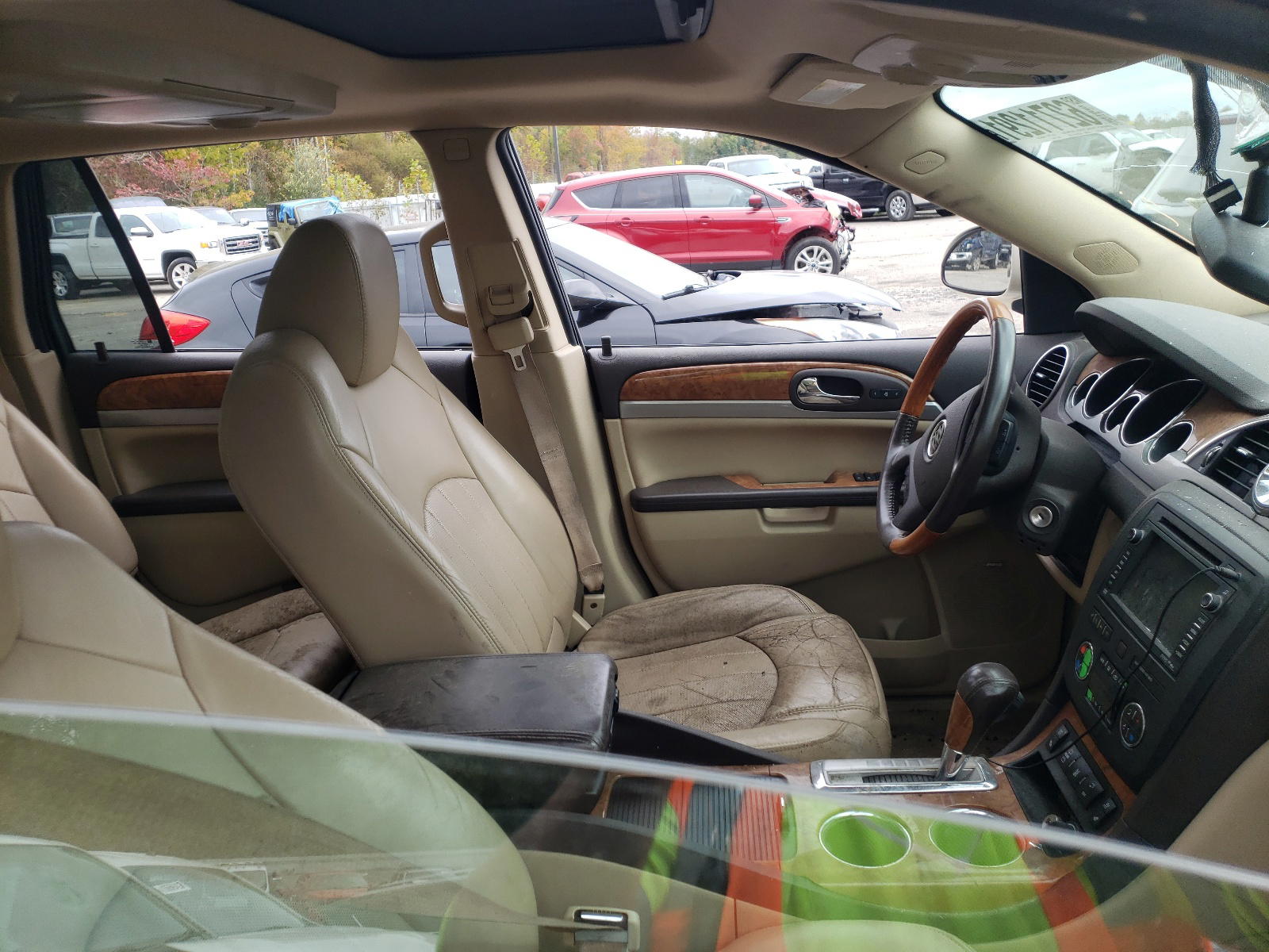 Photo 5 from auction – 2012 BUICK ENCLAVE with VIN 5GAKRDED0CJ225813