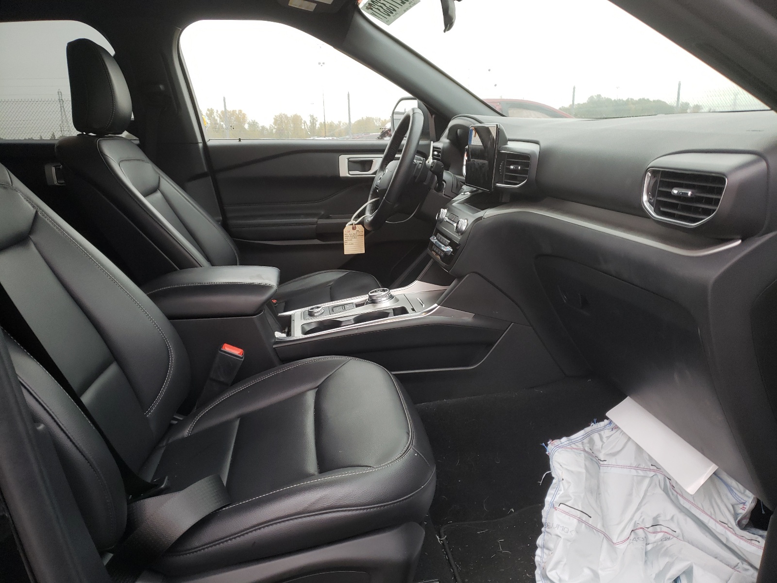 Photo 5 from auction – 2020 FORD EXPLORER X with VIN 1FMSK8DH7LGC26383