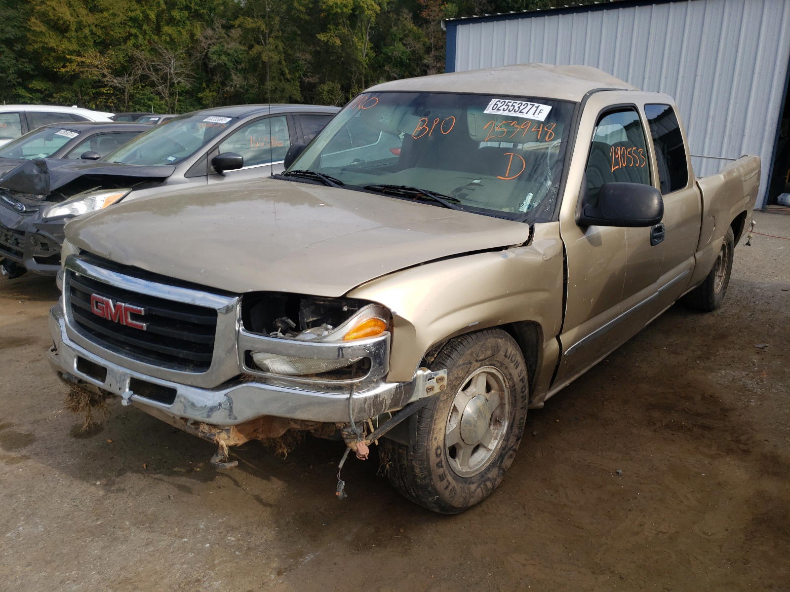 Photo 2 from auction – 2004 GMC NEW SIERRA with VIN 2GTEC19T841253948