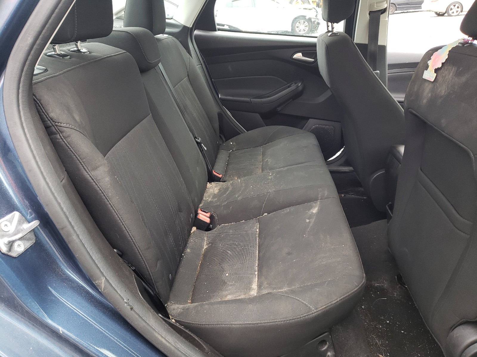 Photo 6 from auction – 2018 FORD FOCUS SEL with VIN 1FADP3H23JL305941