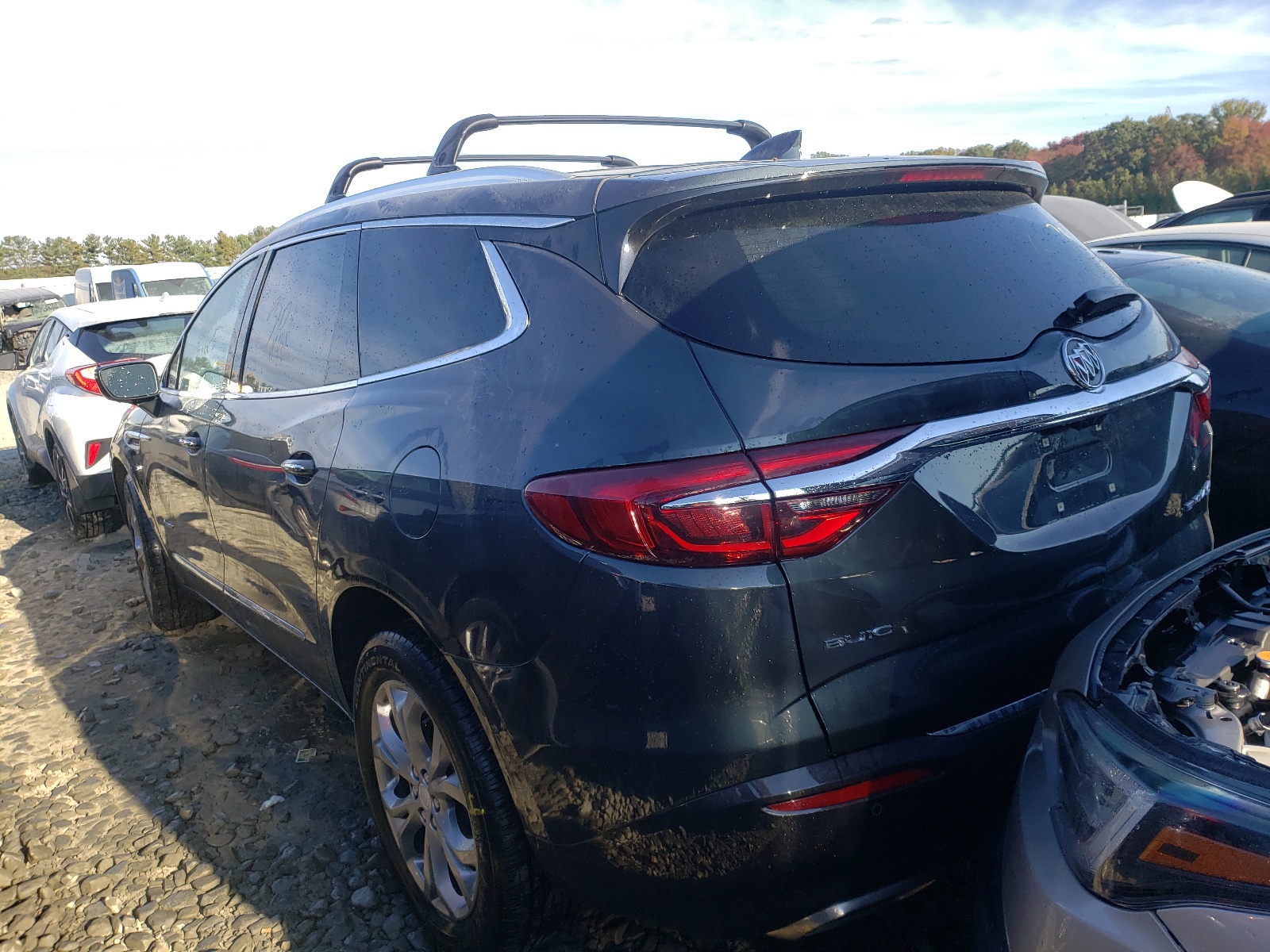 Photo 3 from auction – 2018 BUICK ENCLAVE AV with VIN 5GAEVCKWXJJ270442