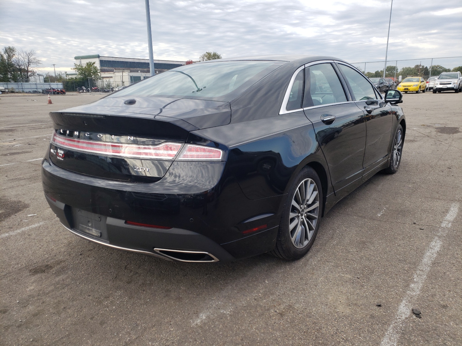 Zdjęcie 4 z aukcji – 2020 LINCOLN MKZ z VIN 3LN6L5A97LR615351
