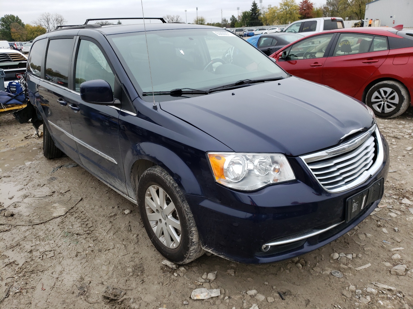 CHRYSLER TOWN & COU 2016 with VIN 2C4RC1BG3GR157956 - Photo from auction