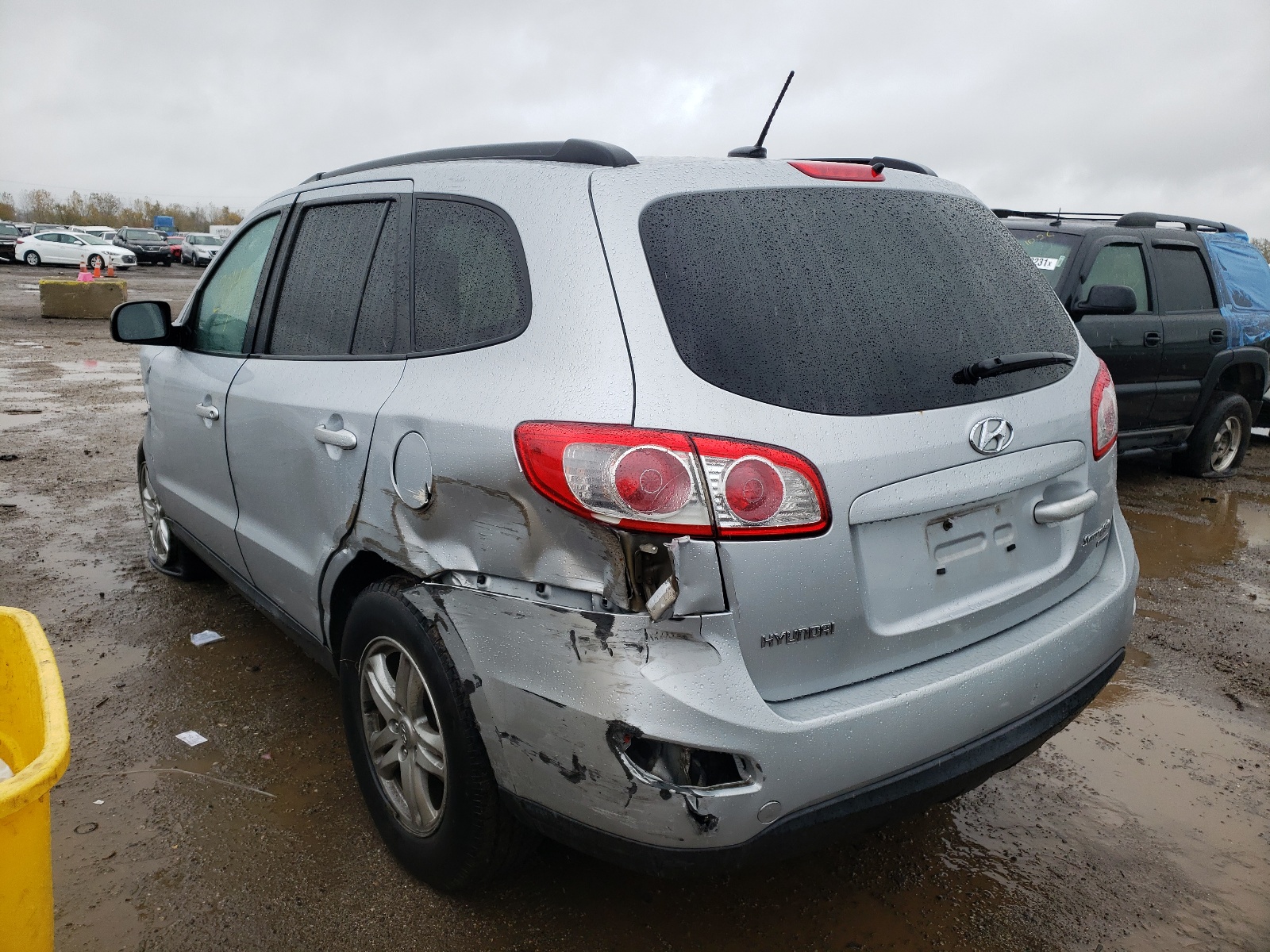 Photo 3 from auction – 2010 HYUNDAI SANTA FE G with VIN 5NMSGDAB6AH405406