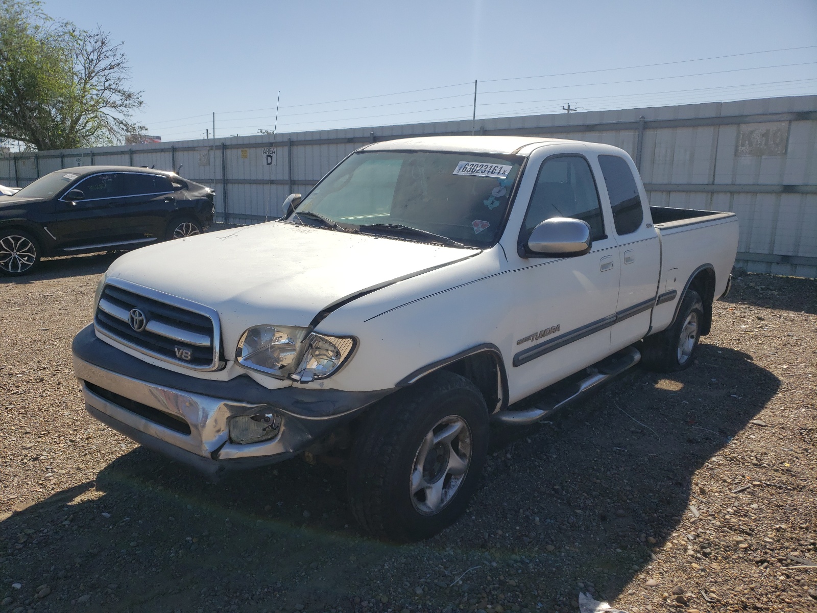 Photo 2 from auction – 2001 TOYOTA TUNDRA ACC with VIN 5TBBT44111S176041
