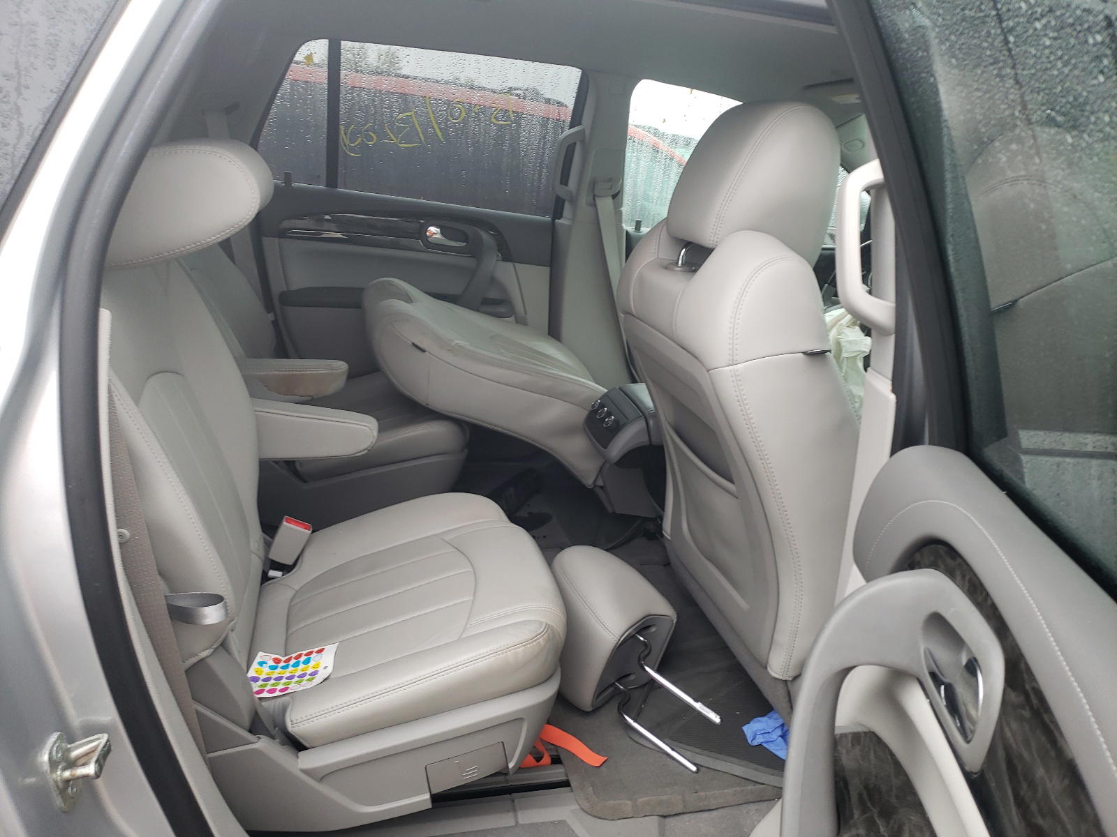 Photo 6 from auction – 2014 BUICK ENCLAVE with VIN 5GAKRBKD0EJ263344