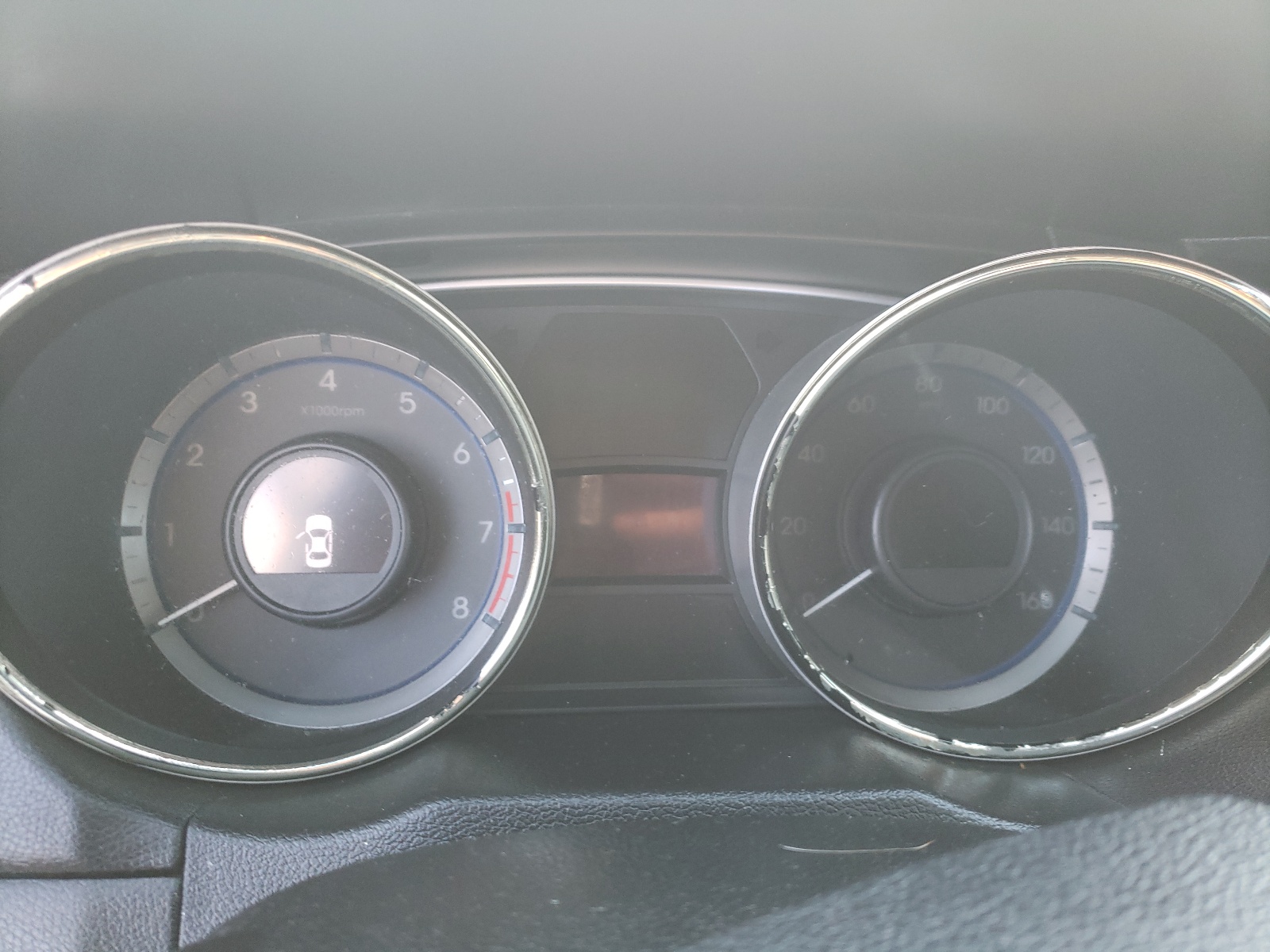 Photo 8 from auction – 2013 HYUNDAI SONATA SE with VIN 5NPEC4AB3DH656125