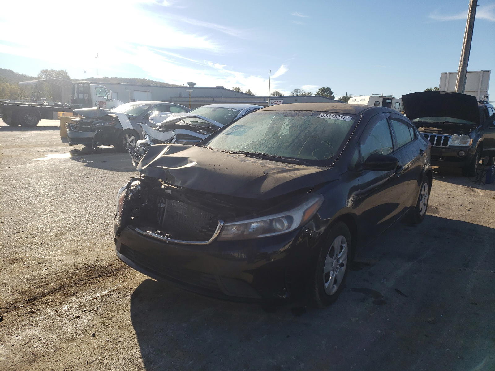 Photo 2 from auction – 2017 KIA FORTE LX with VIN 3KPFK4A75HE074413