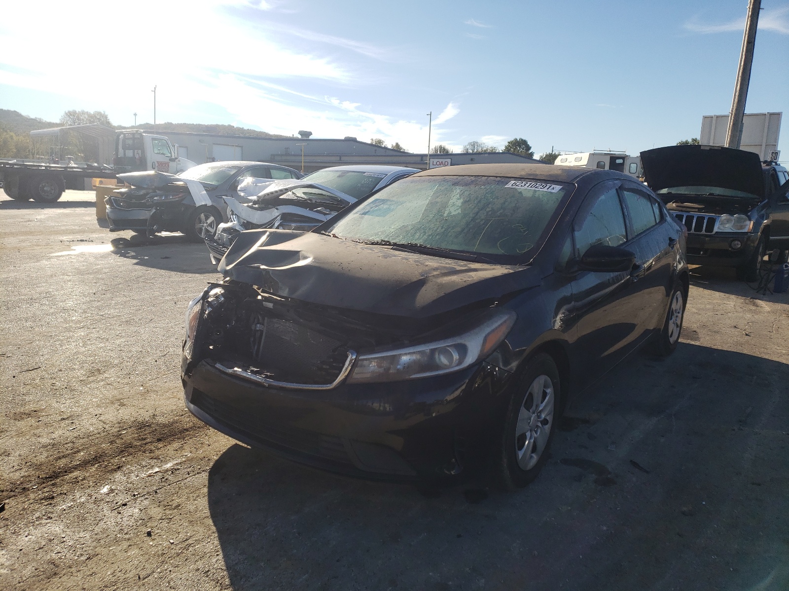 Zdjęcie 2 z aukcji – 2017 KIA FORTE LX z VIN 3KPFK4A75HE074413