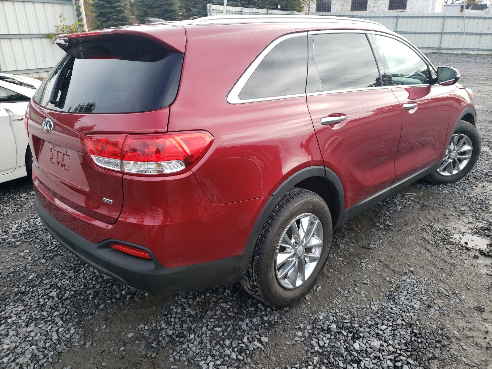 Photo 4 from auction – 2016 KIA SORENTO LX with VIN 5XYPG4A37GG102832
