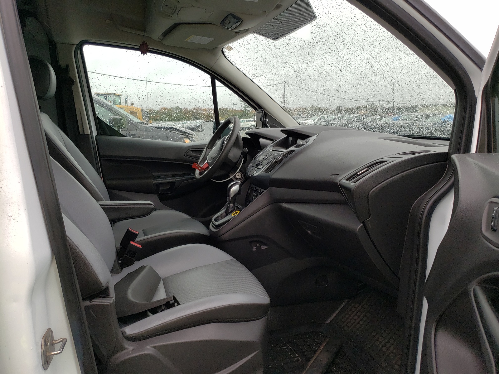 Photo 5 from auction – 2017 FORD TRANSIT CO with VIN NM0LS7E78H1333104