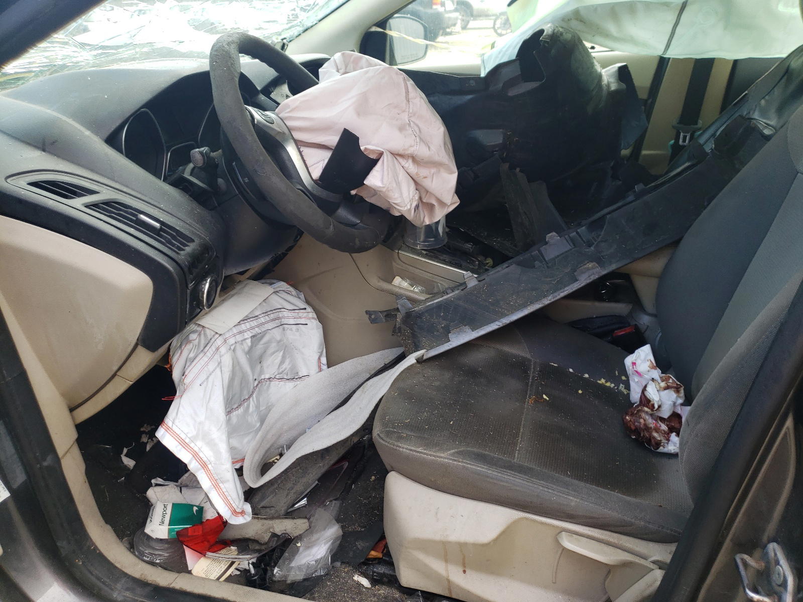 Photo 5 from auction – 2013 FORD FOCUS SE with VIN 1FADP3F20DL156220