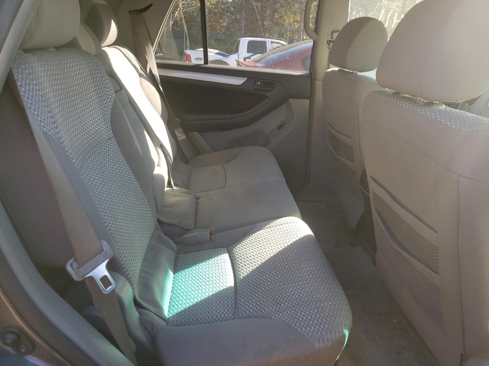 Photo 6 from auction – 2006 TOYOTA 4RUNNER with VIN JTEBU14R660086155