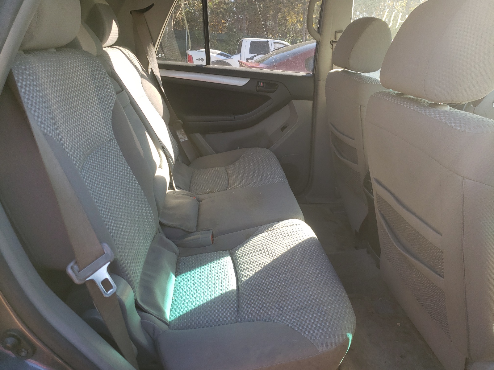 Zdjęcie 6 z aukcji – 2006 TOYOTA 4RUNNER z VIN JTEBU14R660086155