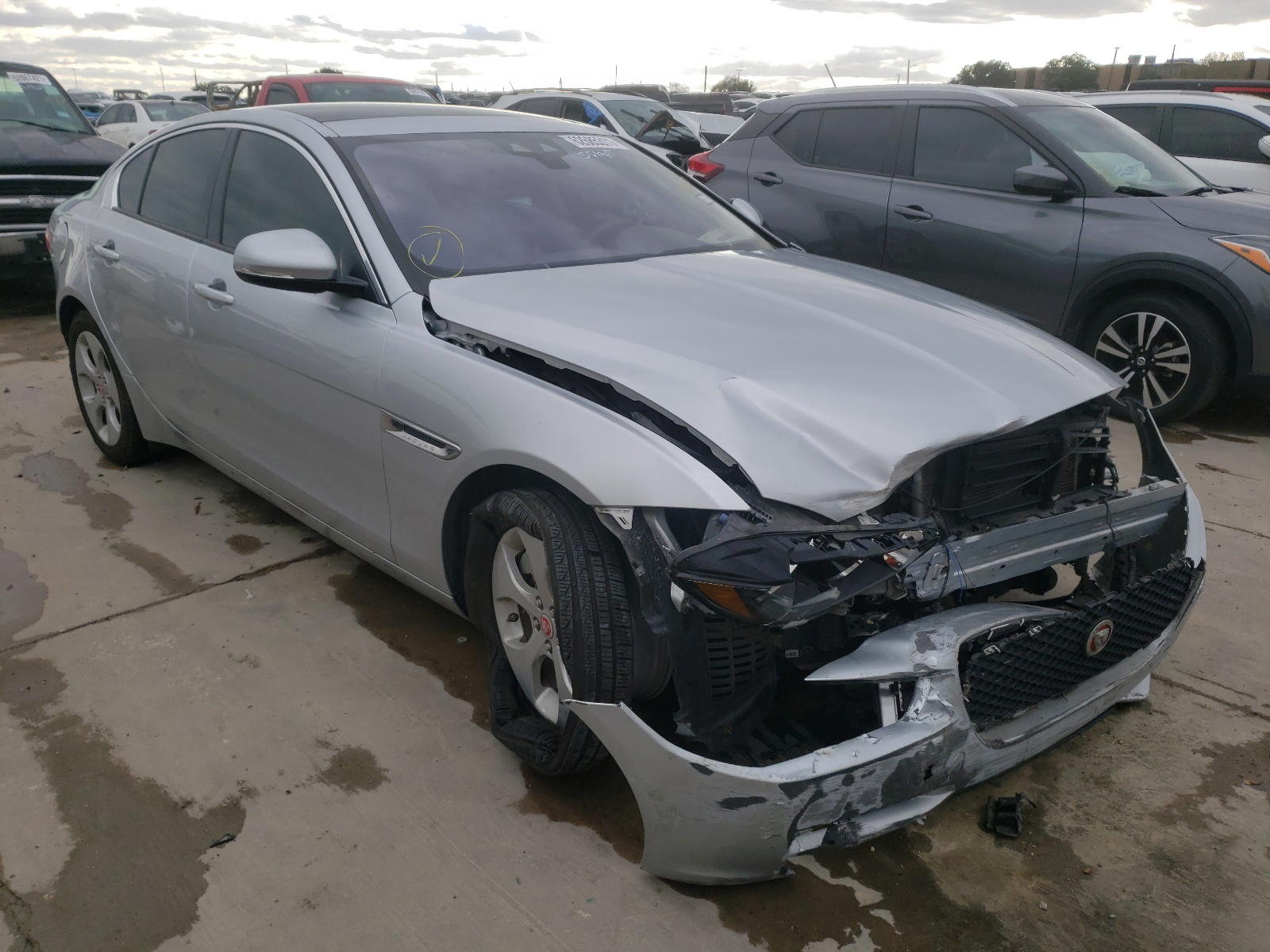 JAGUAR XE 2017 with VIN SAJAR4BG1HA965162 - Photo from auction