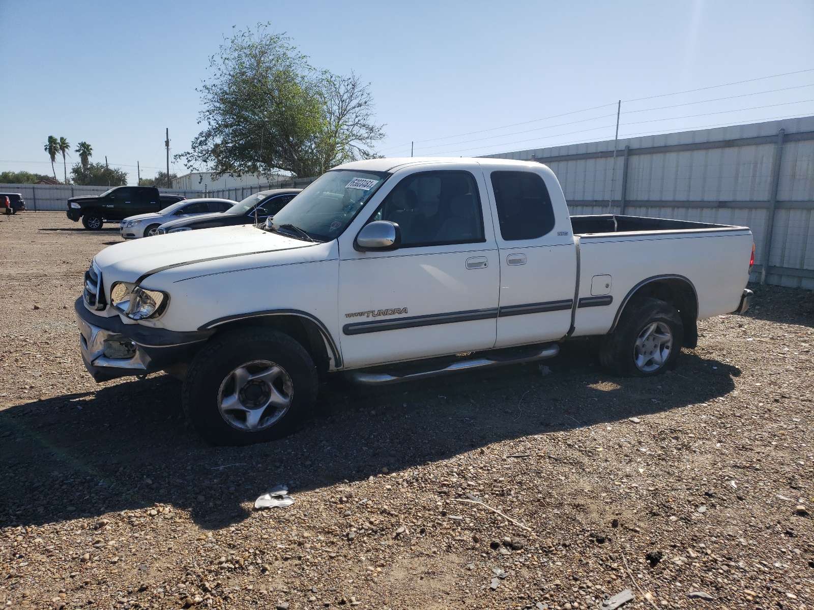 Photo 9 from auction – 2001 TOYOTA TUNDRA ACC with VIN 5TBBT44111S176041