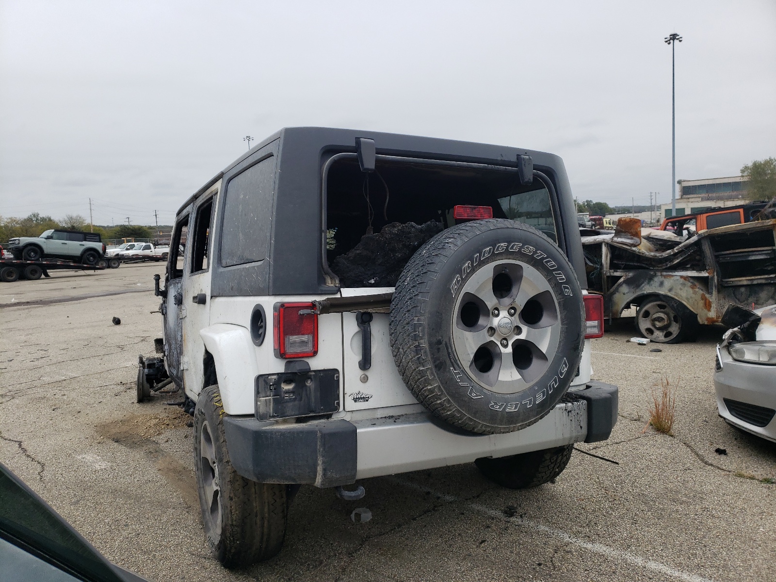 Photo 3 from auction – 2018 JEEP WRANGLER U with VIN 1C4BJWEG5JL936016
