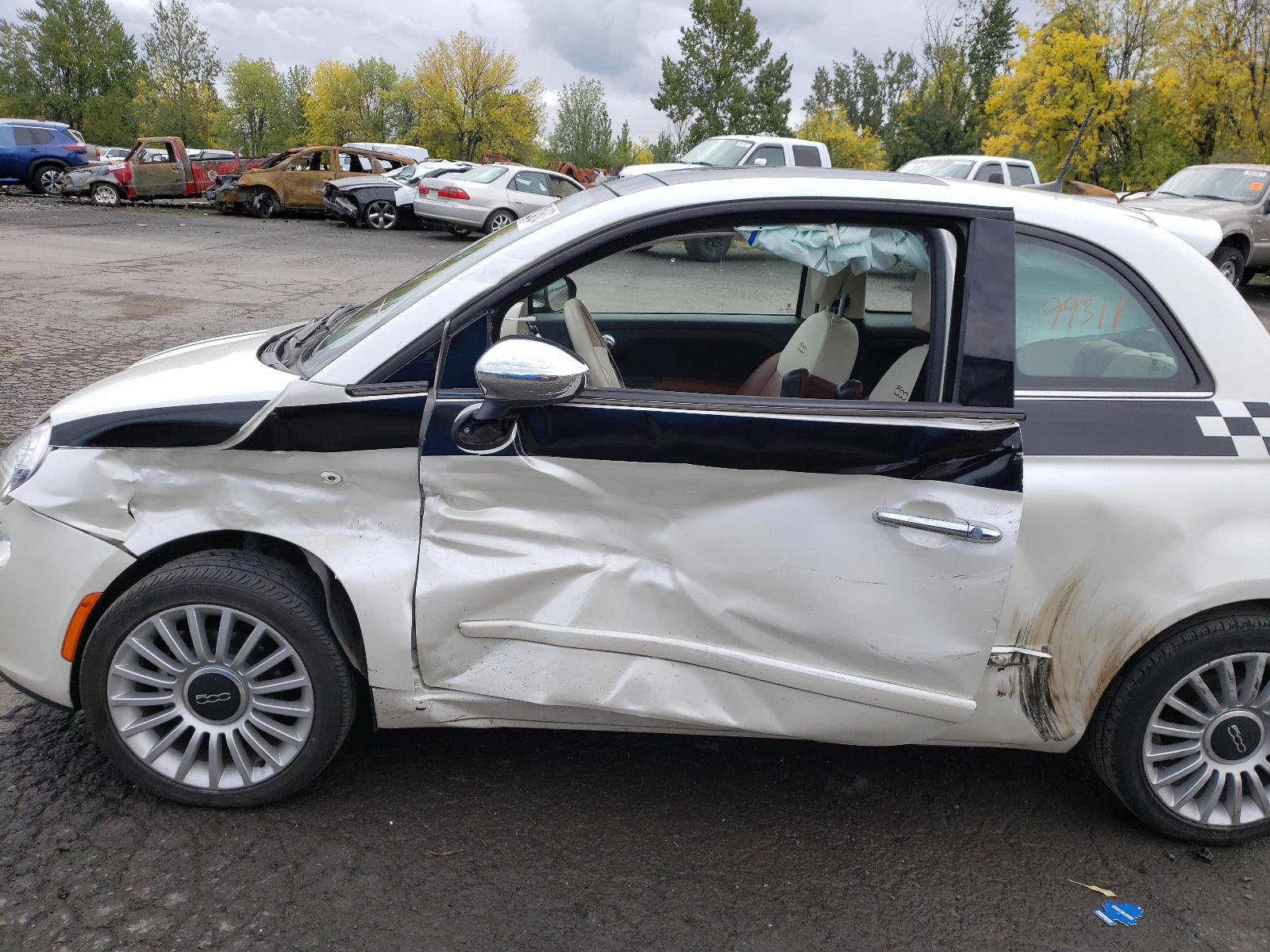 Photo 9 from auction – 2017 FIAT 500 LOUNGE with VIN 3C3CFFCR5HT704741