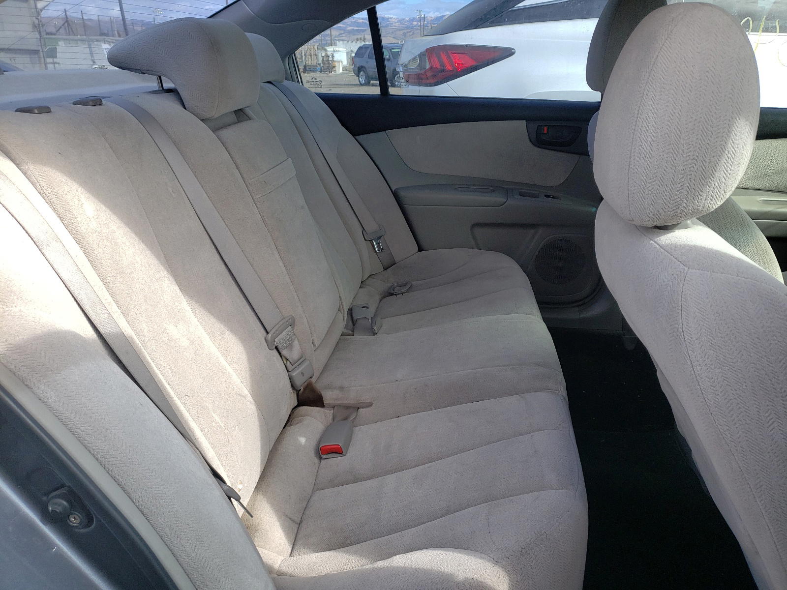 Photo 6 from auction – 2007 KIA OPTIMA with VIN KNAGE123675135474