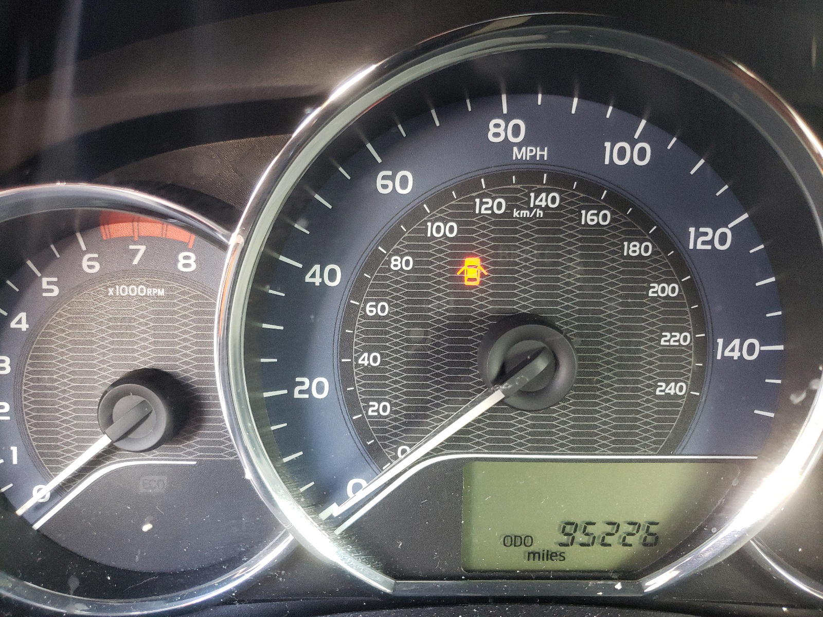 Photo 8 from auction – 2014 TOYOTA COROLLA L with VIN 2T1BURHE6EC099759