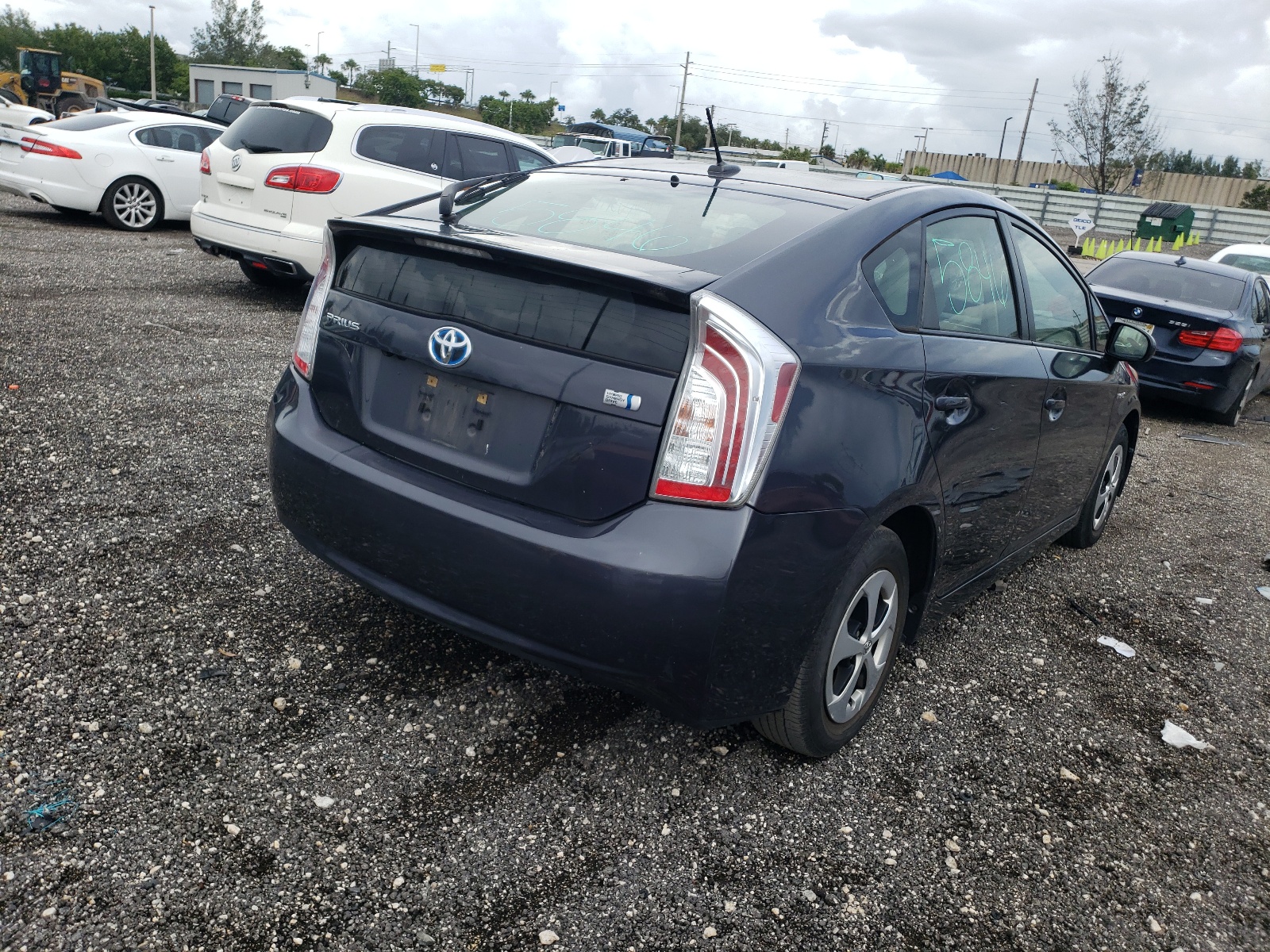 Photo 4 from auction – 2013 TOYOTA PRIUS with VIN JTDKN3DU0D1690678