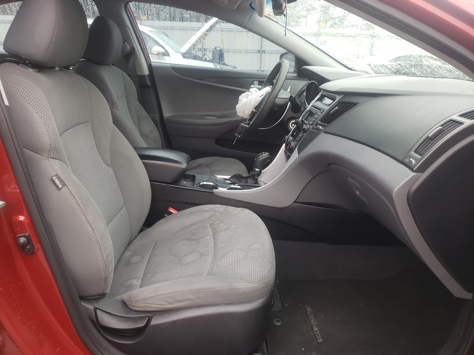 Photo 5 from auction – 2014 HYUNDAI SONATA GLS with VIN 5NPEB4AC2EH830960