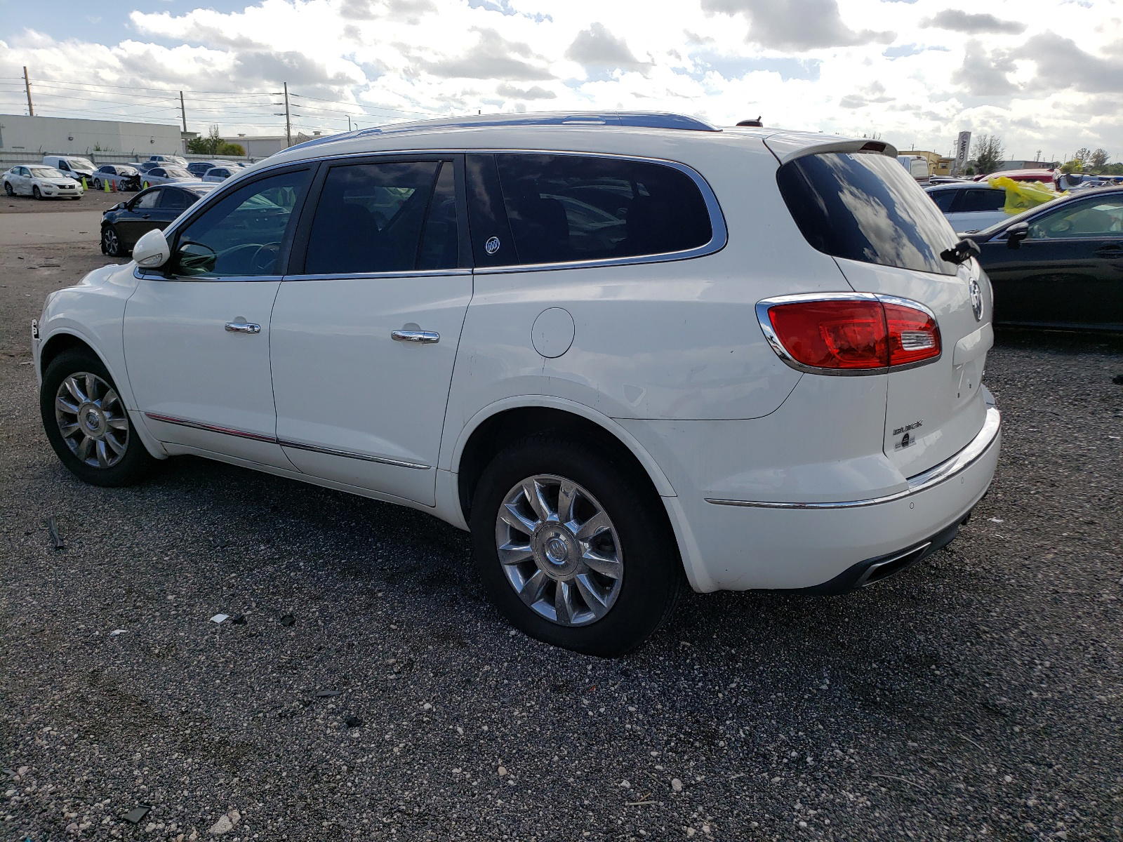 Photo 3 from auction – 2014 BUICK ENCLAVE with VIN 5GAKVBKD3EJ363157