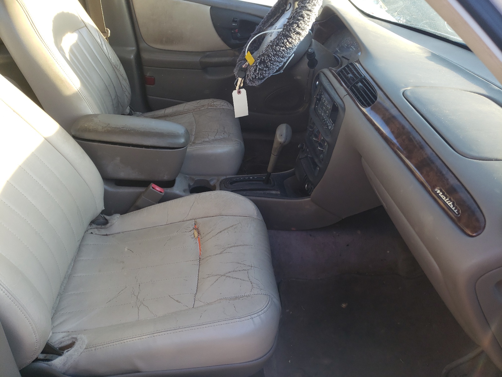 Photo 5 from auction – 2000 CHEVROLET MALIBU LS with VIN 1G1NE52J3Y6150342