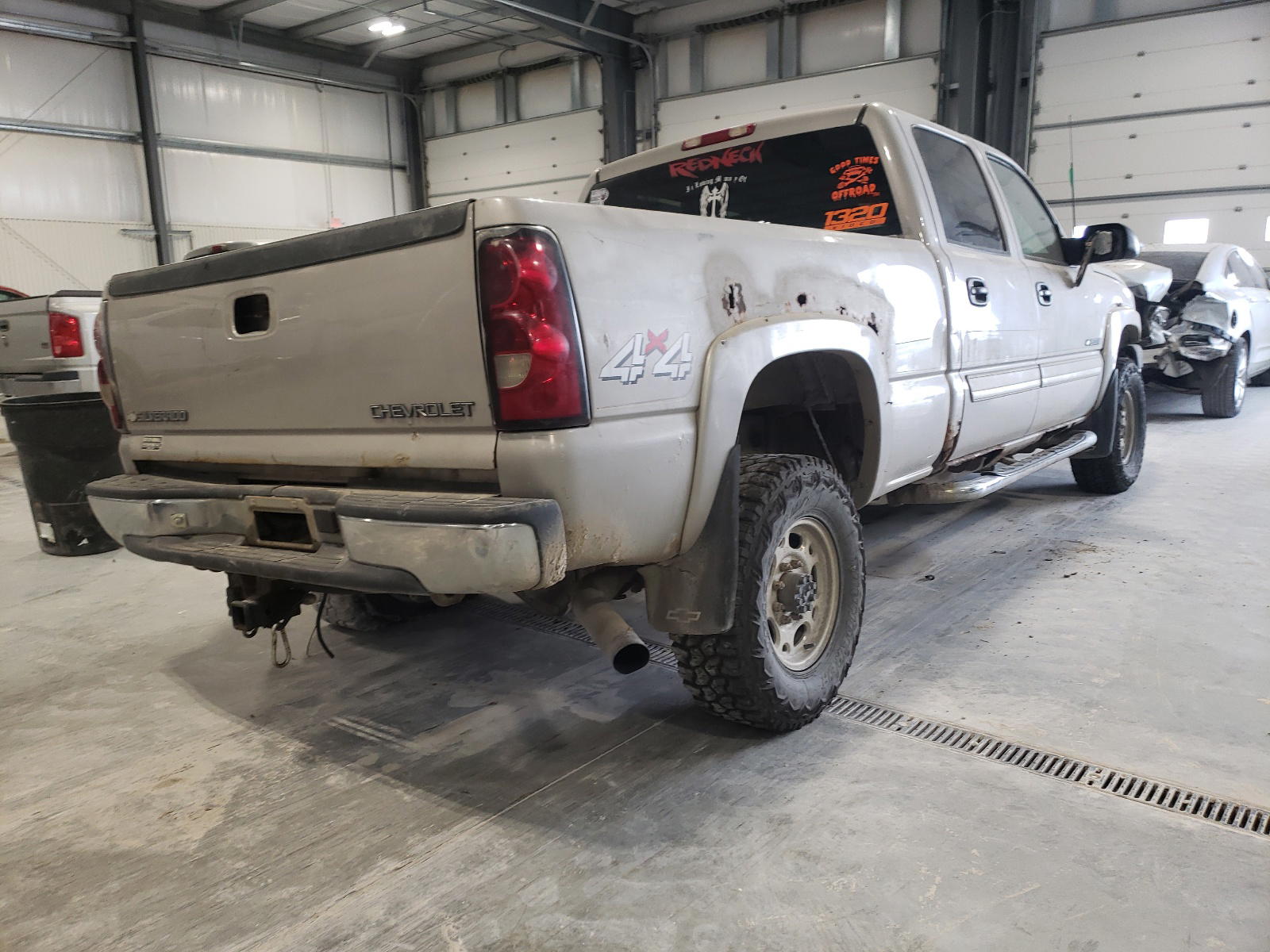 Photo 4 from auction – 2004 CHEVROLET SILVERADO with VIN 1GCHK23U94F132720