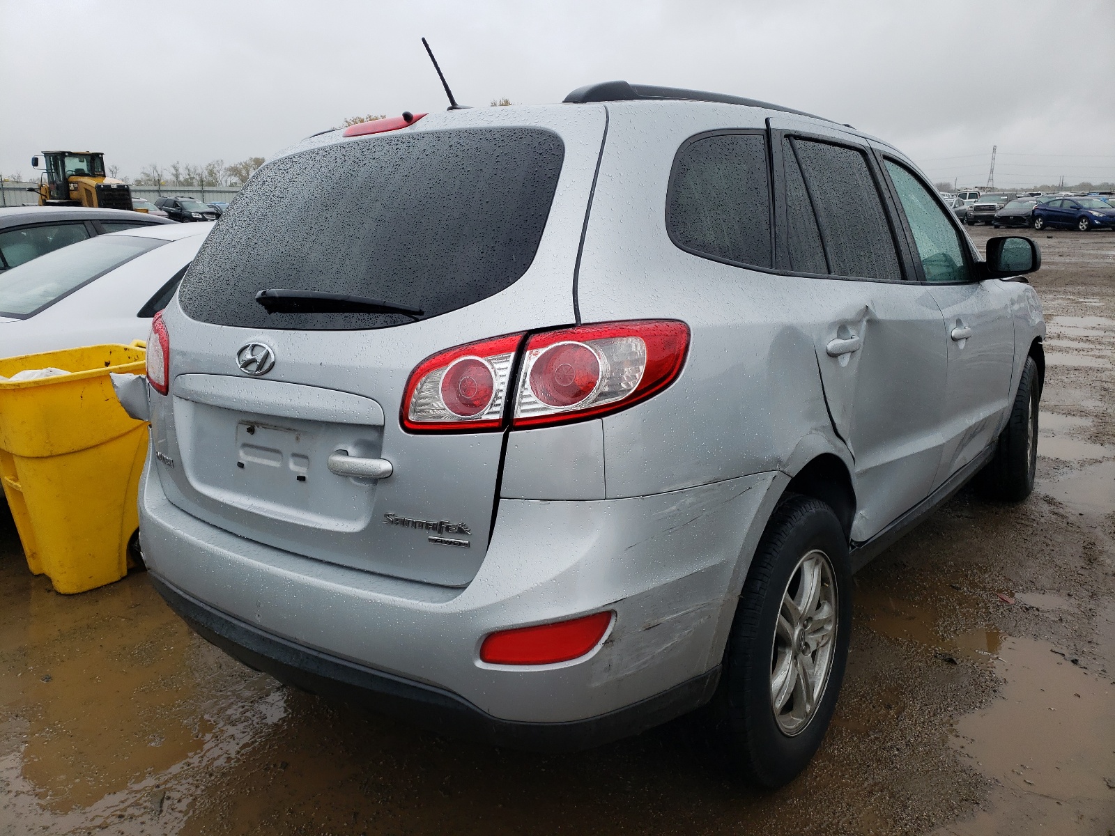 Photo 4 from auction – 2010 HYUNDAI SANTA FE G with VIN 5NMSGDAB6AH405406