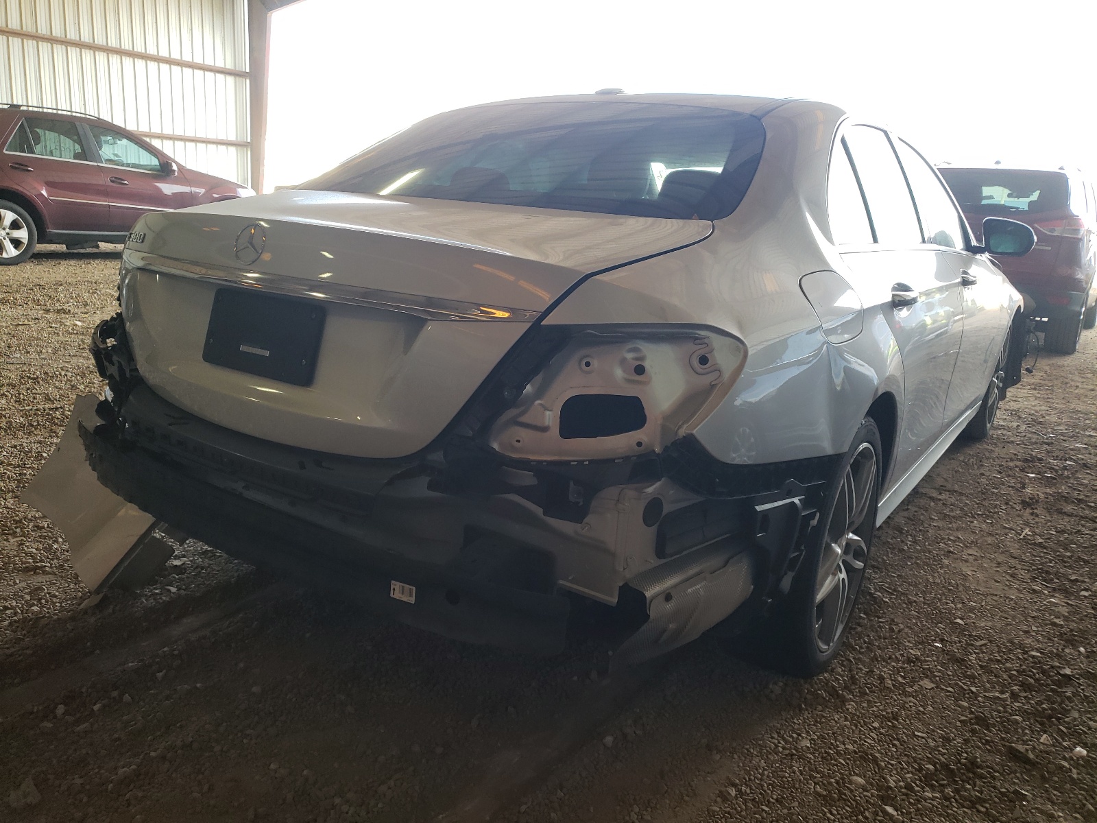 Photo 4 from auction – 2017 MERCEDES-BENZ E 300 with VIN WDDZF4JB4HA192855