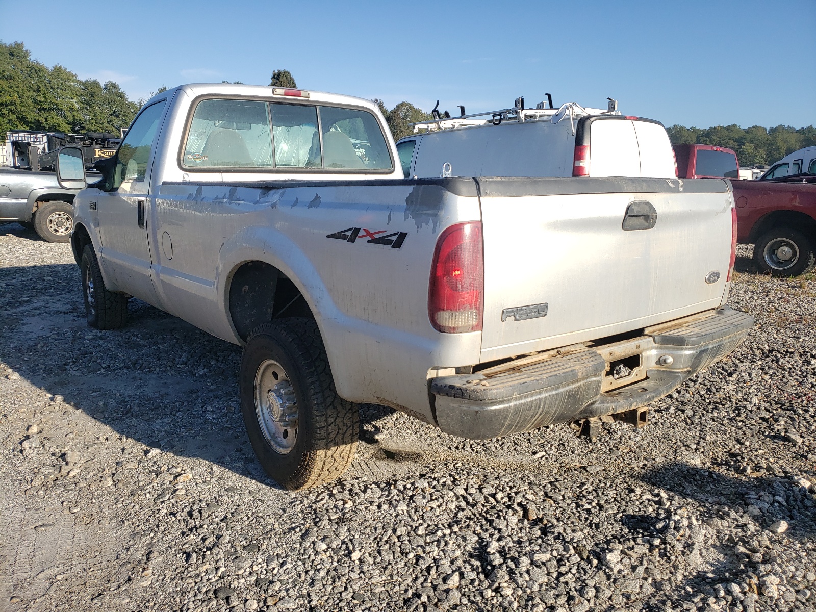 Photo 3 from auction – 1999 FORD F250 SUPER with VIN 1FTNF21F2XEA84354
