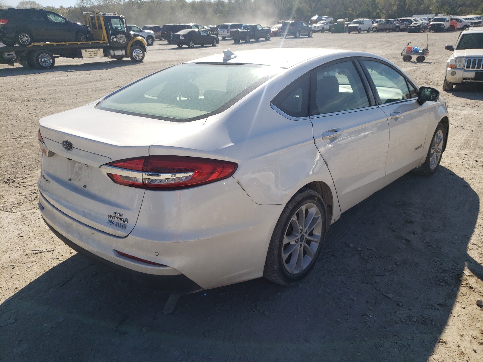 Photo 4 from auction – 2019 FORD FUSION SE with VIN 3FA6P0LU9KR242945