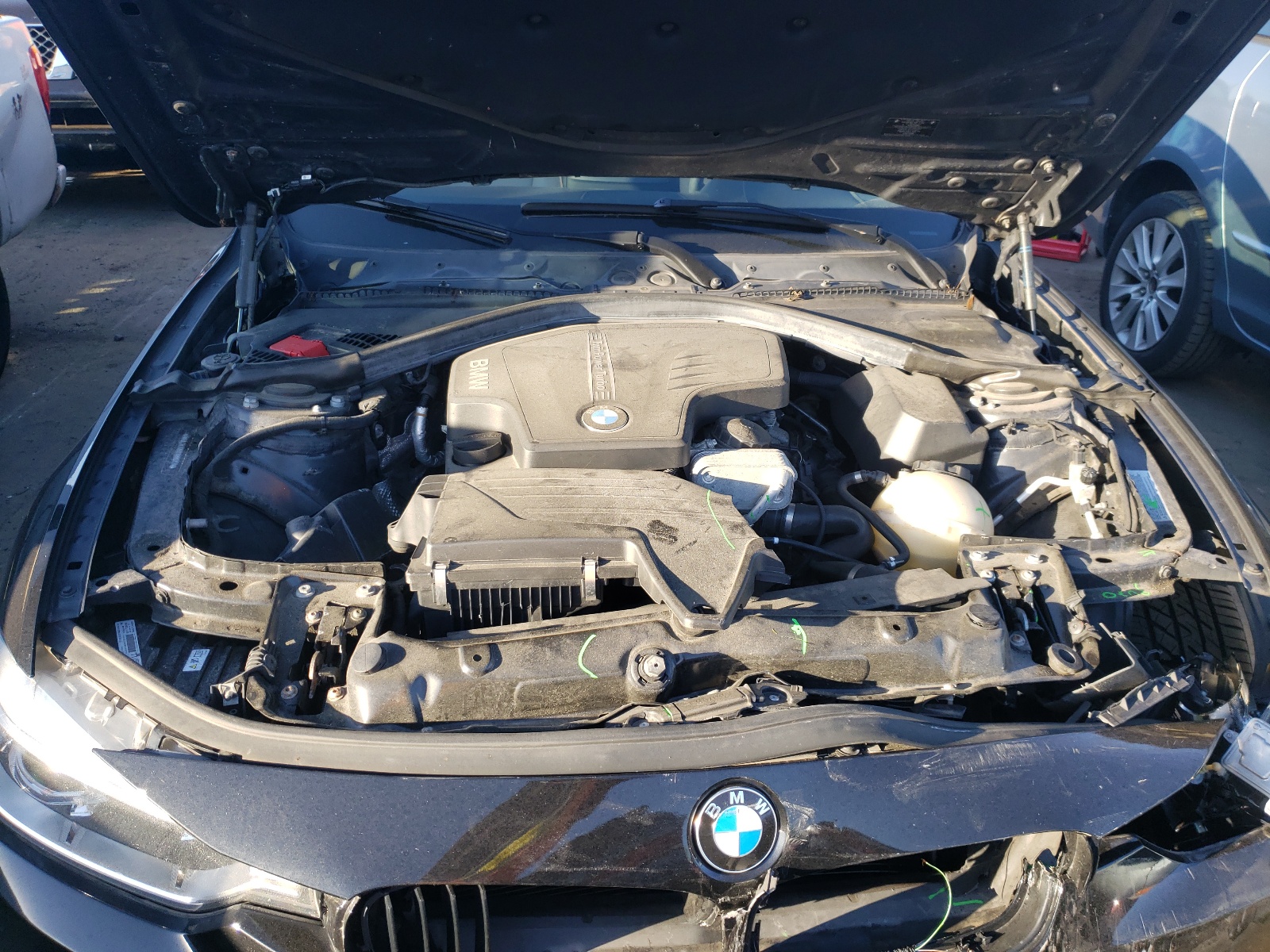 Photo 7 from auction – 2015 BMW 328 XI with VIN WBA3B3G57FNR86131
