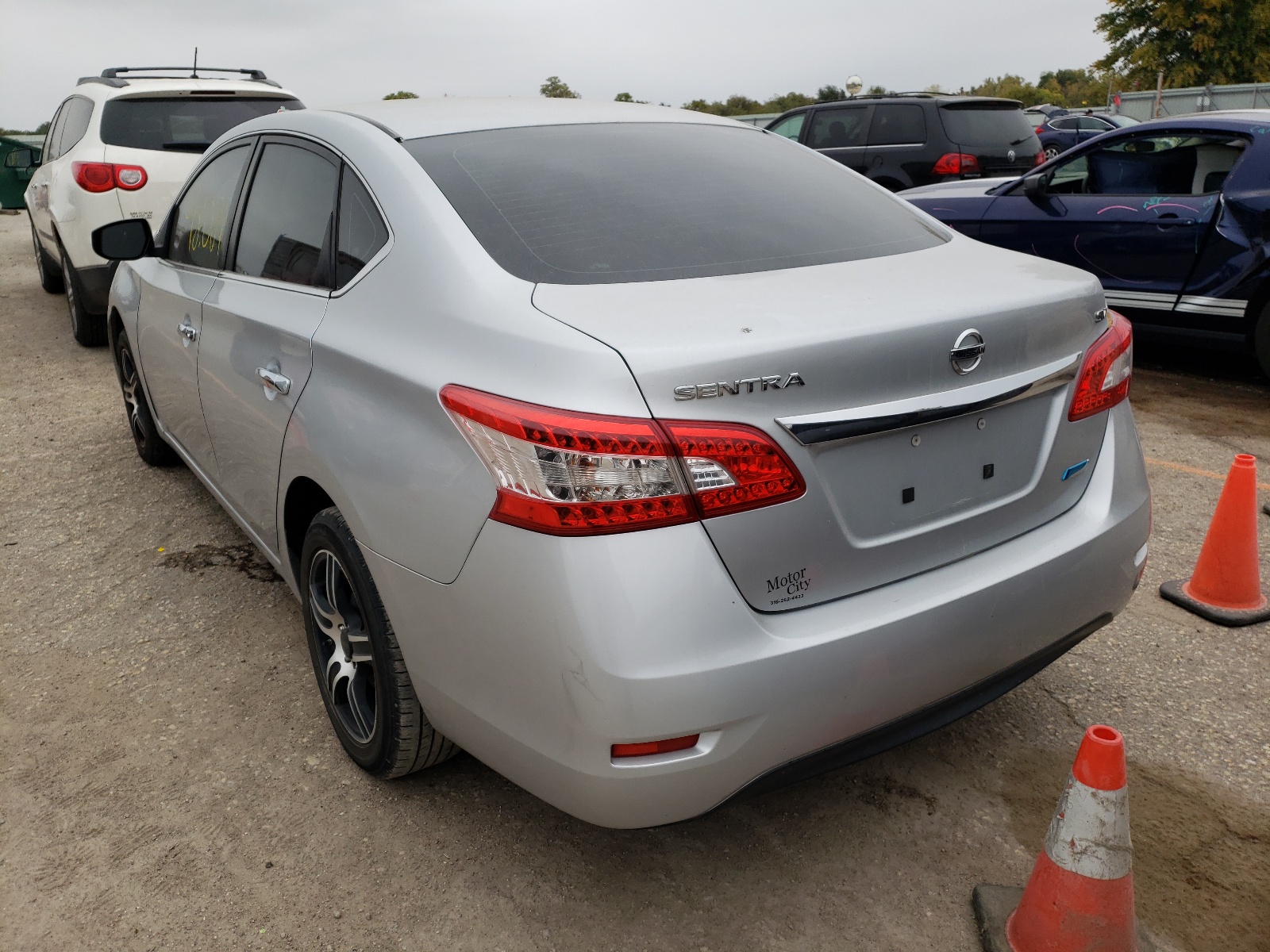 Photo 3 from auction – 2014 NISSAN SENTRA S with VIN 3N1AB7AP7EY285590