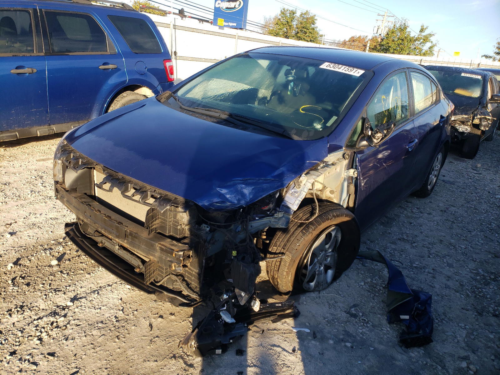 Photo 2 from auction – 2017 KIA FORTE LX with VIN 3KPFK4A74HE157394