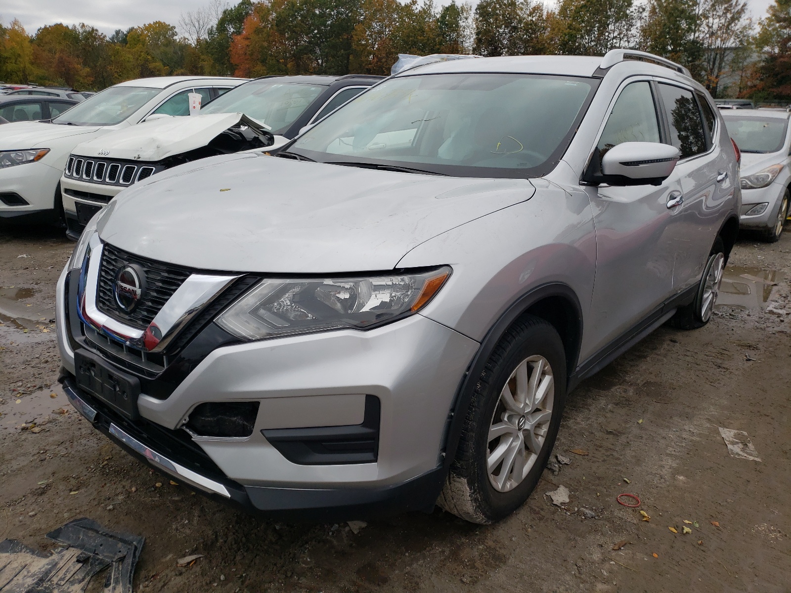 Photo 2 from auction – 2018 NISSAN ROGUE S with VIN KNMAT2MV0JP588259