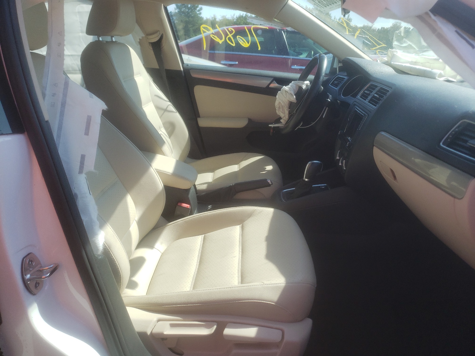 Photo 5 from auction – 2017 VOLKSWAGEN JETTA SE with VIN 3VWDB7AJ7HM281960