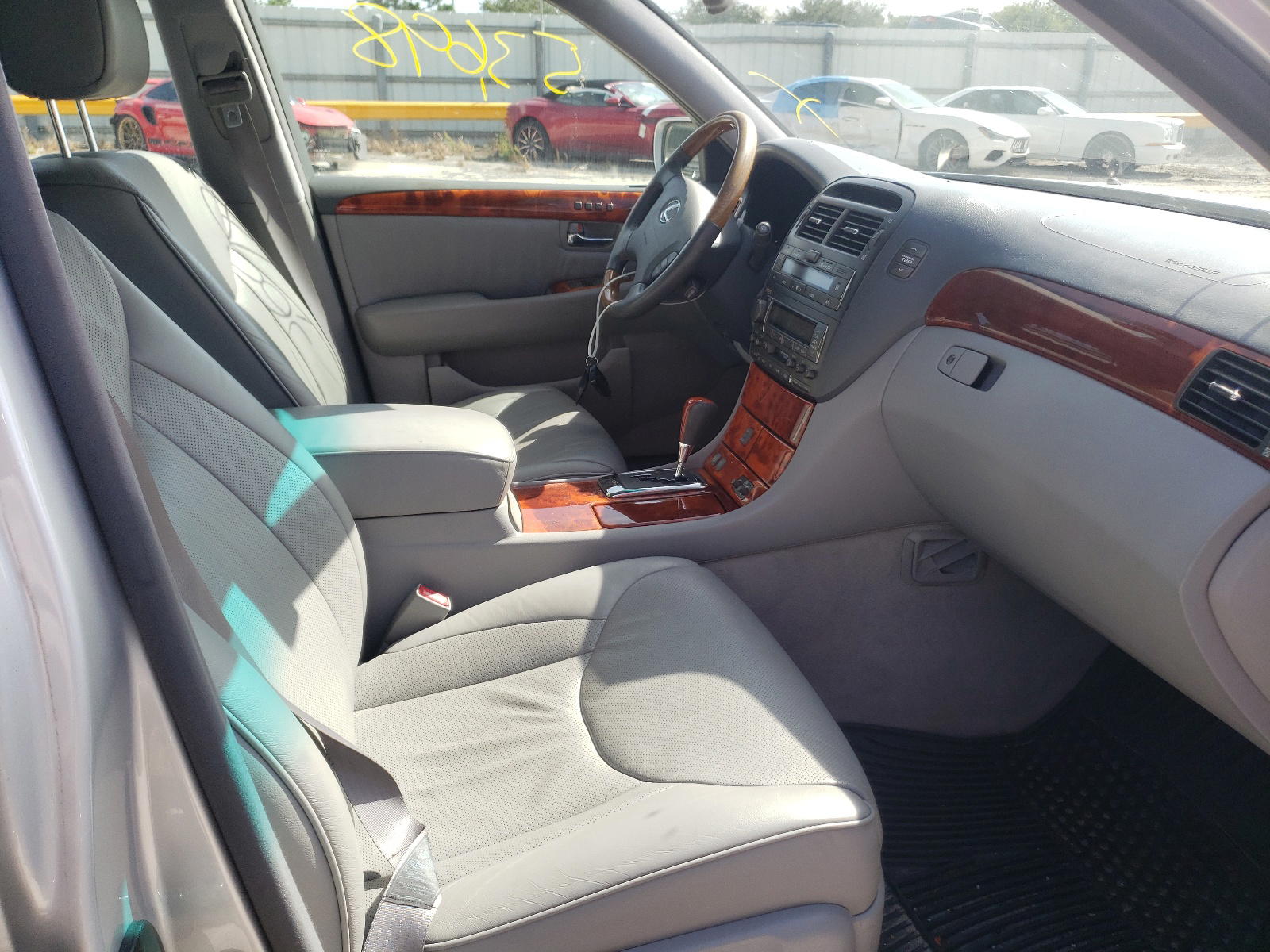 Photo 5 from auction – 2006 LEXUS LS 430 with VIN JTHBN36F265040632